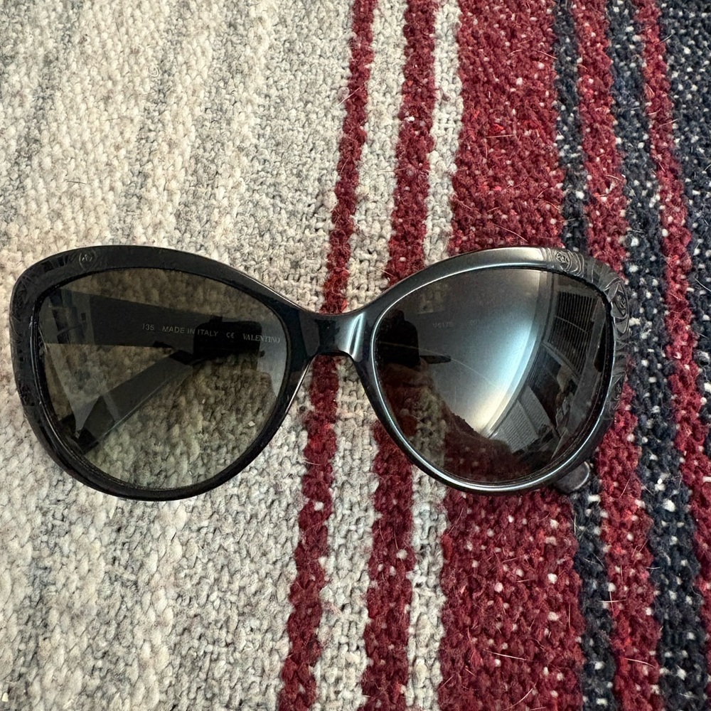 Valentino V617S Black Oversized Sunglasses | Made in Italy | Authentic Luxury